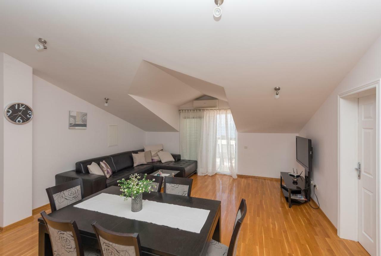 Apartments Naja Makarska Kültér fotó