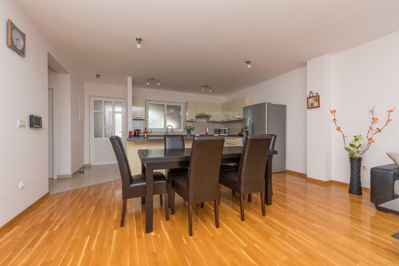 Apartments Naja Makarska Kültér fotó