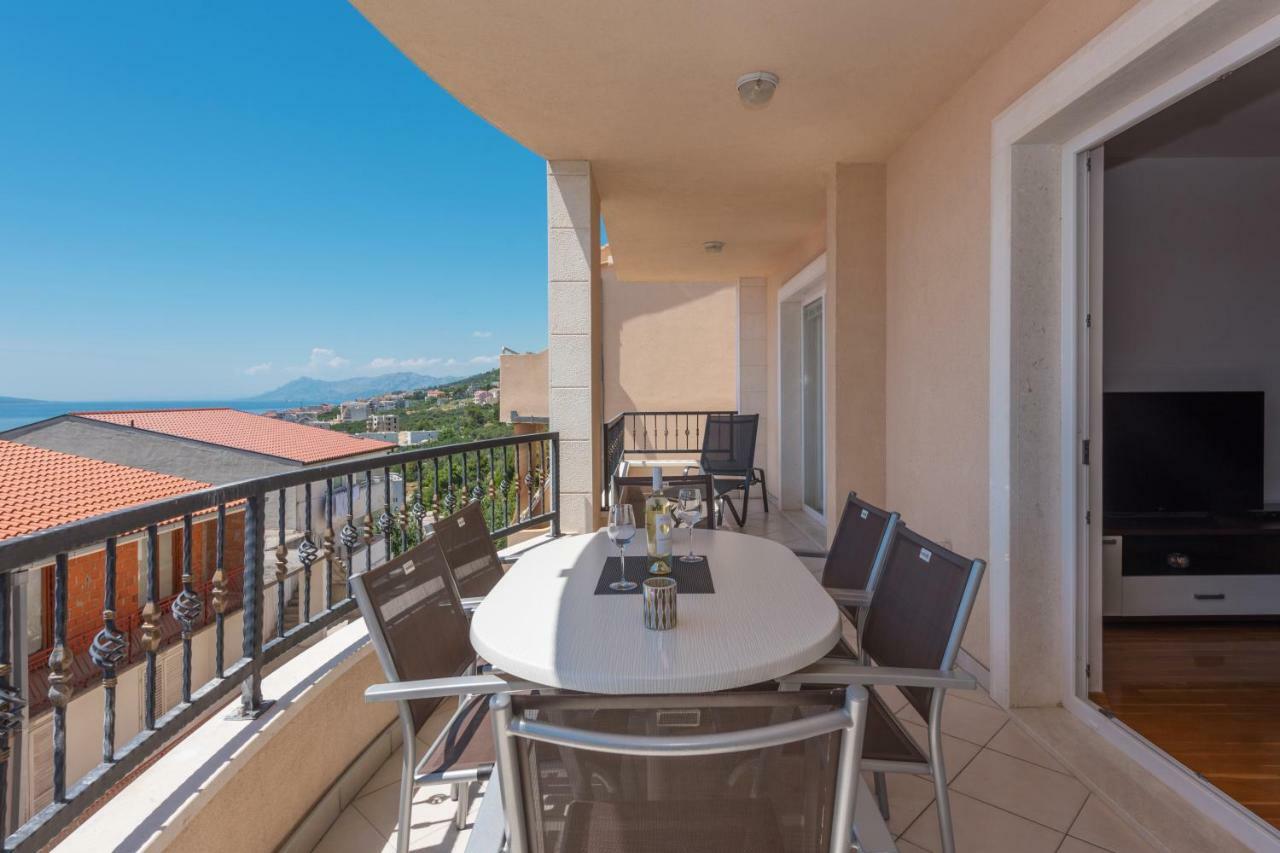 Apartments Naja Makarska Kültér fotó