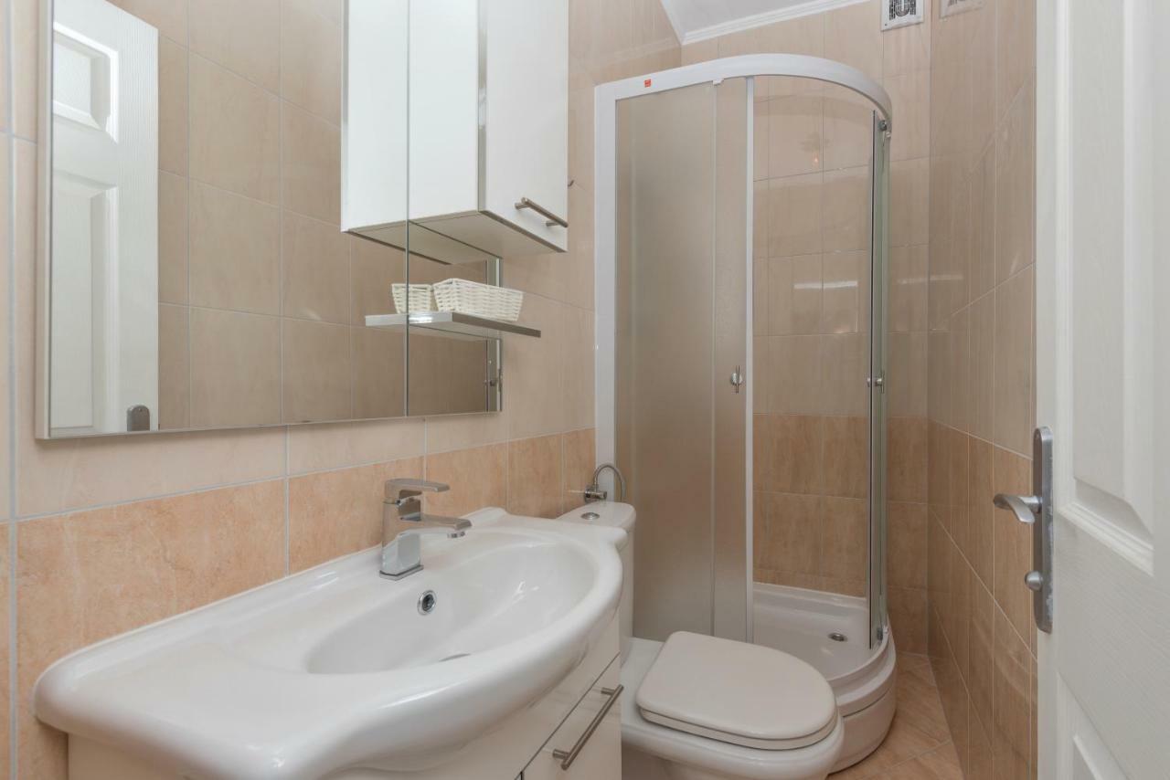 Apartments Naja Makarska Kültér fotó