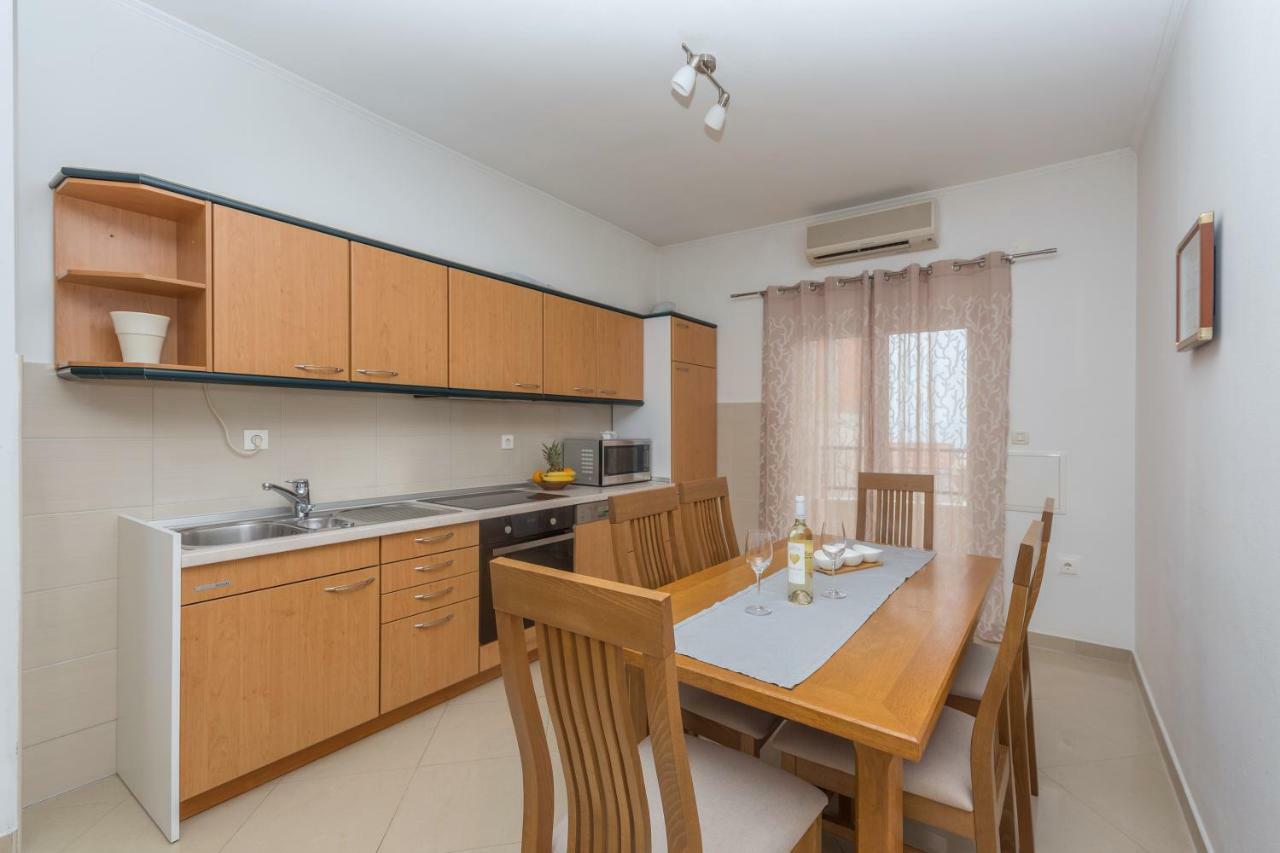 Apartments Naja Makarska Kültér fotó