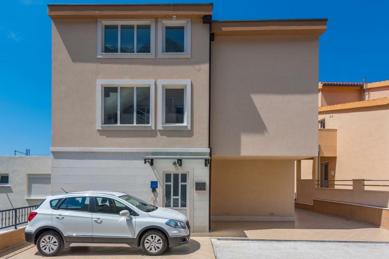 Apartments Naja Makarska Kültér fotó
